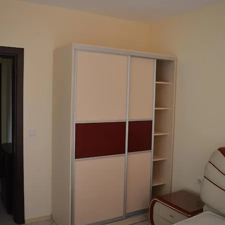 Bratanov Sunset Beach 4 *