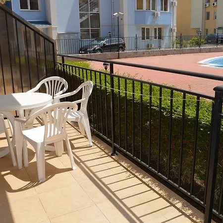 Bratanov Sunset Beach 4 Apartmanhotel